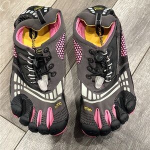 Women Vibram Toe Shoes